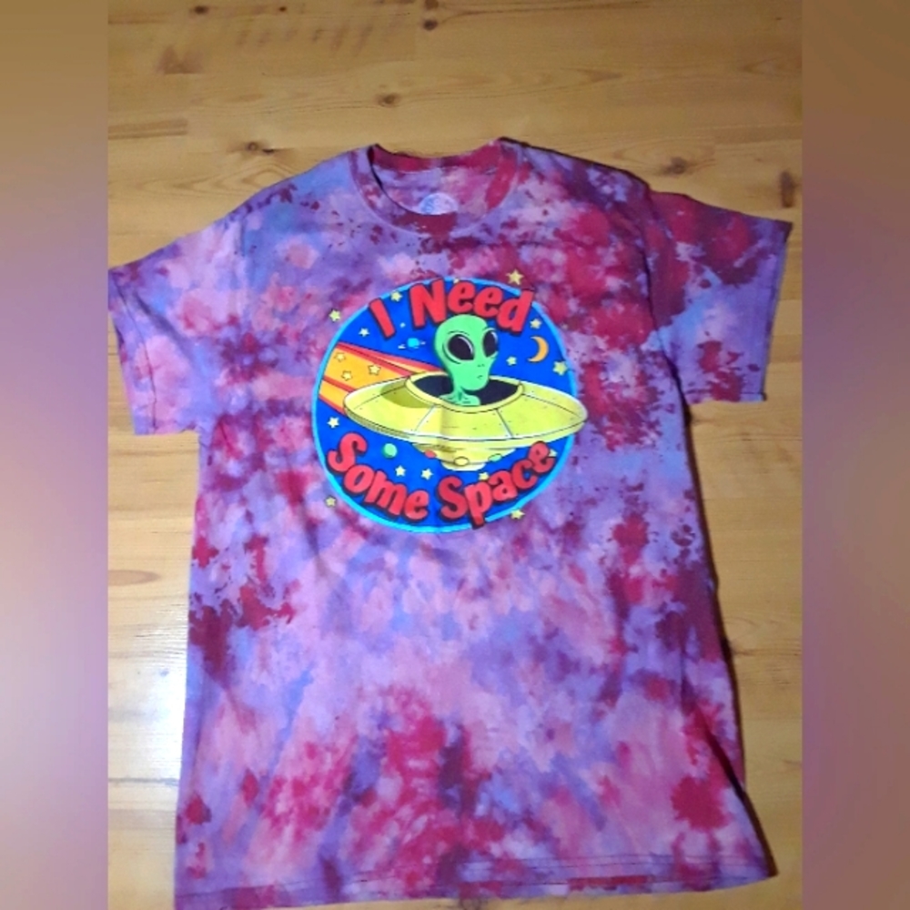 New custom Dyed alien tee